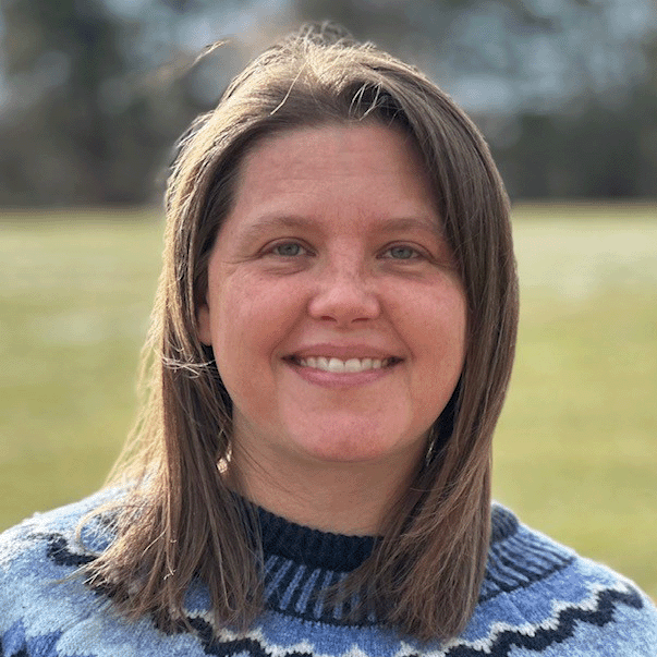Headshot of Jen Dunbar